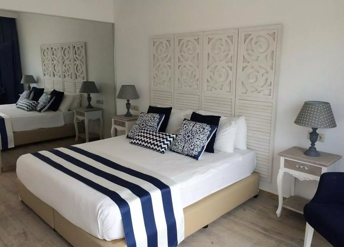 CLUBBLUEDREAM_SHABAVIZ (20).jpg